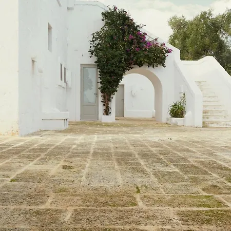 Çiftlik konaklama Masseria Le Carrube