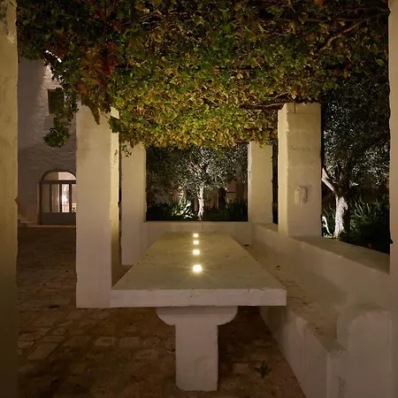 Çiftlik konaklama Masseria Le Carrube