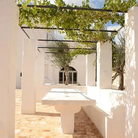 Masseria Le Carrube Çiftlik konaklama *
