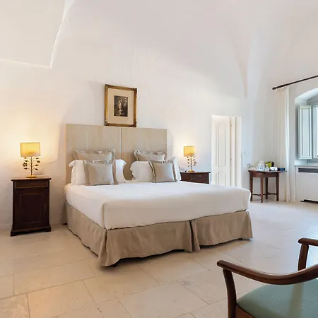 Masseria Le Carrube