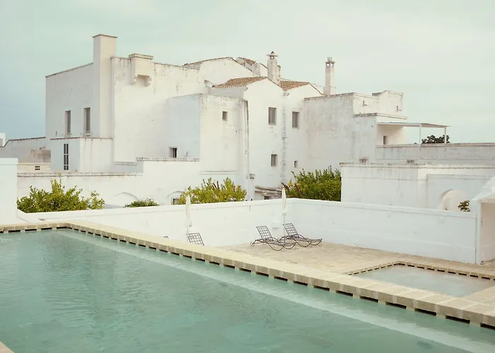 Masseria Le Carrube *