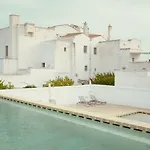 Masseria Le Carrube *