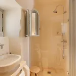 Masseria Le Carrube Agroturismo *