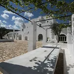 Masseria Le Carrube