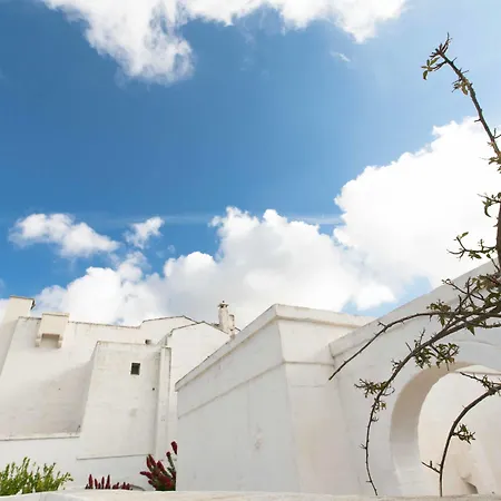Masseria Le Carrube Lantgård *