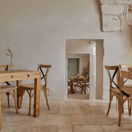 Masseria Le Carrube * Остуни