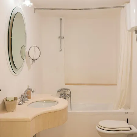 Masseria Le Carrube *