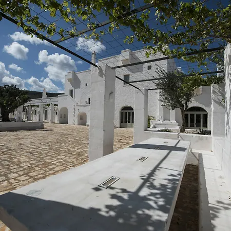 Masseria Le Carrube