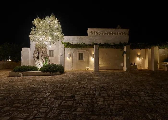 Masseria Le Carrube *