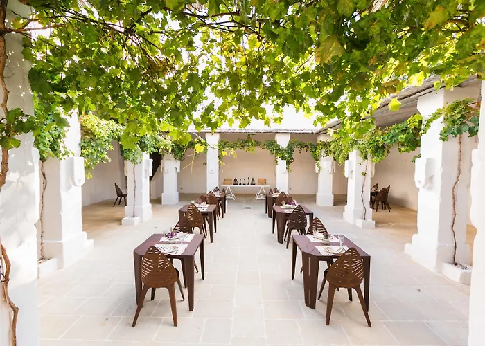 Masseria Le Carrube *