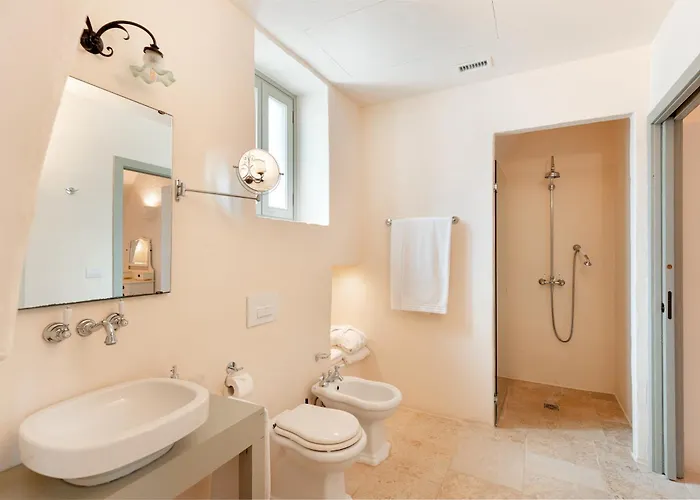 Masseria Le Carrube *